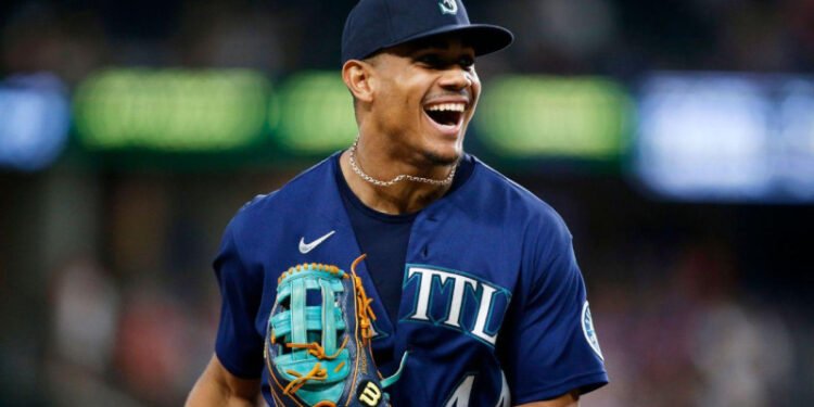 Hombre entra a las casas de Luis Castillo y Julio Rodríguez y les roba millones en joyas y bolsos