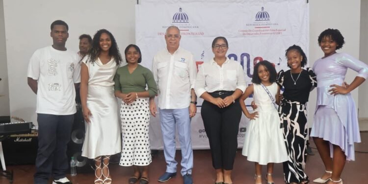 Desarrollo Fronterizo apoya talento artístico en Elías Piña con Festival Voces Fronterizas