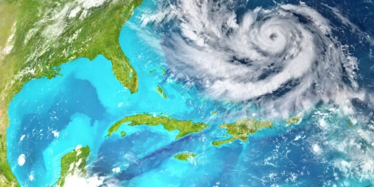 Temporada de huracanes 2025: 5 recomendaciones preventivas para mantener la operación de las empresas*