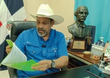 La Opinion del alcalde Santiago RiveronQueridos educadores de Dajabón