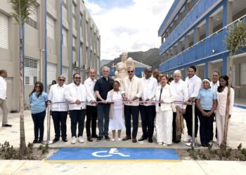 Presidente Abinader inaugura recinto UASD, Liceo Experimental y Escuela en Constanza en el marco del Plan Aulas 24/7