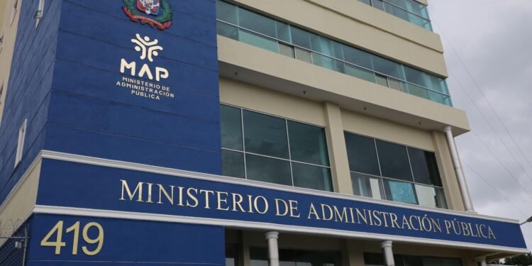 Cambio horario en instituciones públicas comenzará el 1 de julio