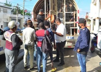 Migración RD detuvo a 2,086 haitianos y repatrió a otros 998