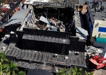 Ingeniero alega peso en techo no causó el colapso en Jet Set