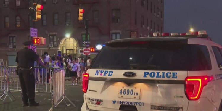 NY: Desfile Dominicano culmina con balaceras y tres heridos