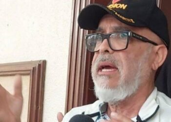 Juez deja detenido a Ángel Martínez por agredirlo verbalmente