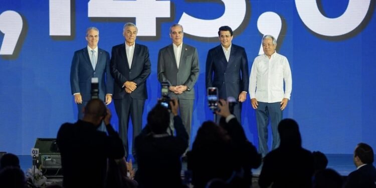 David Collado anuncia: Turismo dominicano rompe récord con más de 6 millones de visitantes en el primer semestre de 2025