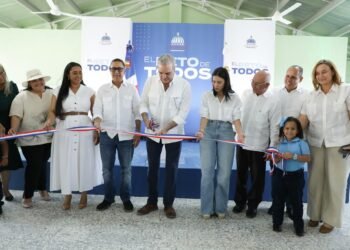 Presidente Luis Abinader entrega escuela de 16 aulas en Montecristi en el marco del Plan “Aulas 24/7”
