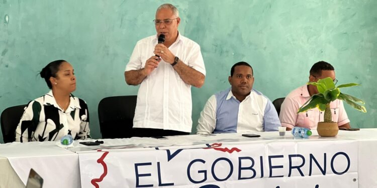 Ramón Ernesto Pérez Tejada Acerca el Gobierno a las Comunidades, promoviendo el desarrollo en la frontera