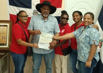 Mujeres en movimiento reciben nueva partida por parte de la Alcaldía para continuación de contenes en sectores de la parte sur del municipio.