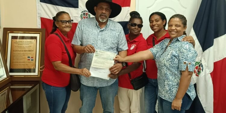 Mujeres en movimiento reciben nueva partida por parte de la Alcaldía para continuación de contenes en sectores de la parte sur del municipio.