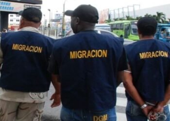 Casi 2 mil haitianos detenidos en recientes operativos en la RD