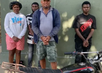 Ejército detecta e intercepta motocicleta con tres haitianos indocumentados en Dajabón