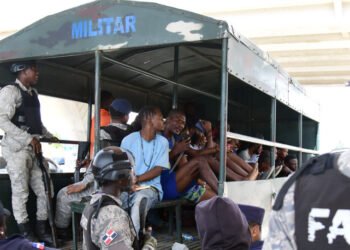 R.Dominicana repatrió a 1,399 haitianos y detuvo a otros 235