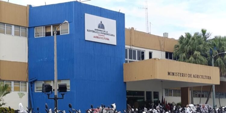 Detienen a varios empleados del Ministerio de Agricultura por presunto desvío de fondos