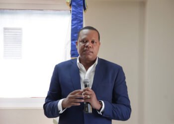 Eddy Alcantara Reta a LF a recorrer mercados para comprobar precio de pollo