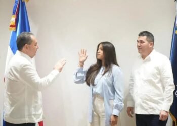 Director del servicio  nacional de salud Dr Mario Lama designa a la Dra Chamille Villalona Directora del Hospital de Moncion Santiago Rodriguez