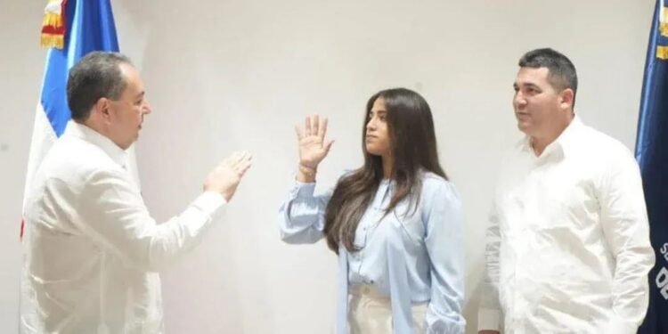 Director del servicio nacional de salud Dr Mario Lama designa a la Dra Chamille Villalona Directora del Hospital de Moncion Santiago Rodriguez