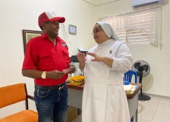 Destacado comunicador Juan de Dios Liberato realiza aporte por parte de las empresas Mukai