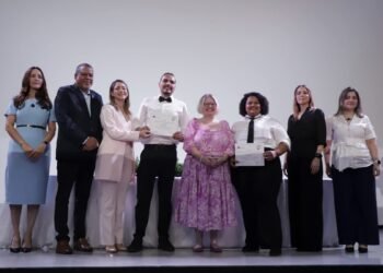 Diageo, A&B Masters y Supérate gradúan a 605 jóvenes para fortalecer el turismo y la industria de la hospitalidad en República Dominicana*