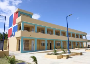 Infraestructura Escolar entregó 1,155 nuevas Aulas en 5 meses a través del Plan 24/7