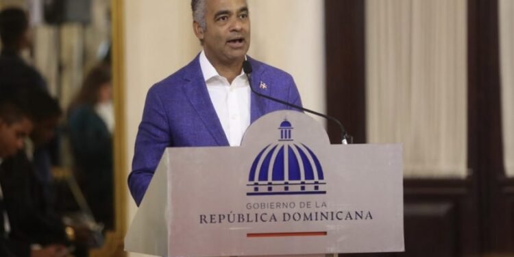 Gobierno destinará 450 millones de dólares al sector eléctrico RD