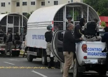Migración dominicana detiene 1,176 haitianos y deporta 1,493