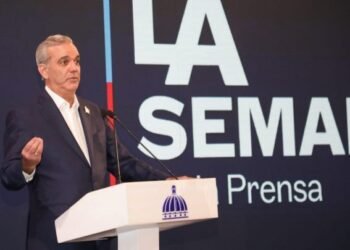 Abinader responde a Medina: Oposición fue que empezó hablar de obras