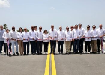 Presidente Abinader inaugura avenida Circunvalación de Baní