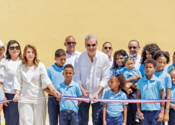 Gobierno entrega dos escuelas en Puerto Plata que garantizarán educación de calidad a más de mil estudiantes