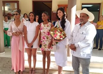 Miss República Dominicana Universo es recibida con honores en la Alcaldía de Dajabón