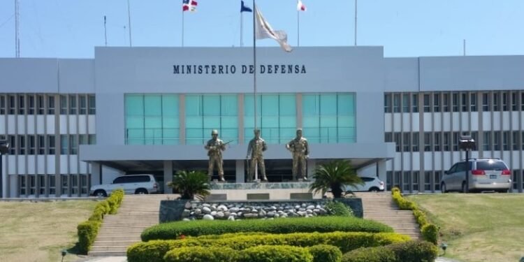 :Ministerio de Defensa de la RD remueve y reasigna 72 oficiales