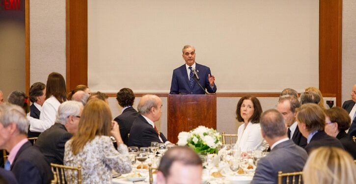 Abinader afirma que RD avanza hacia un futuro de prosperidad