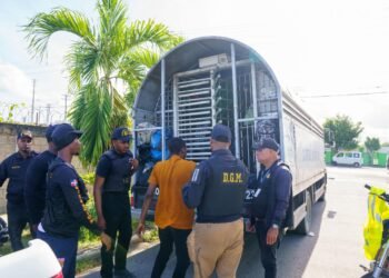 Migracion detiena  1.197 haitianos y deportos 1.105