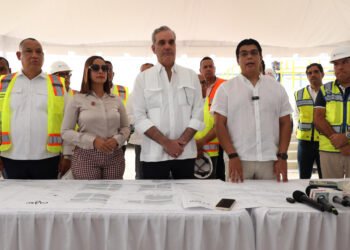 Abinader supervisa ampliación del Acueducto Barrera en SDN