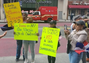 NY: Protestan frente consulado contra gestión de Luis Abinader