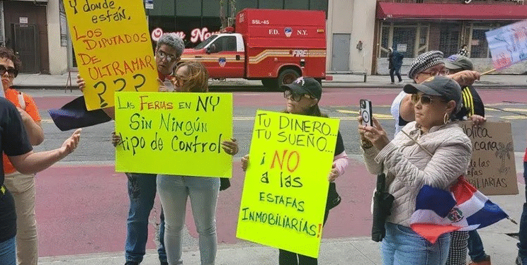 NY: Protestan frente consulado contra gestión de Luis Abinader