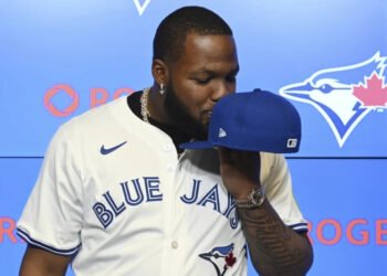 Vladimir Guerrero Jr. conecta jonrón en victoria de Blue Jays