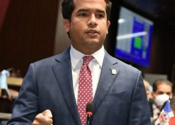 Omar Fernández: un político atípico (Opinión)