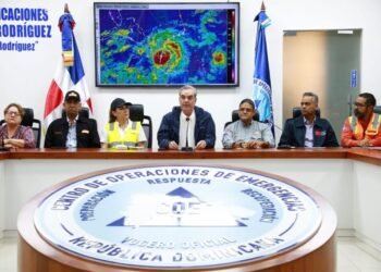 Evacuan a residentes de zonas vulnerables de R. Dominicana