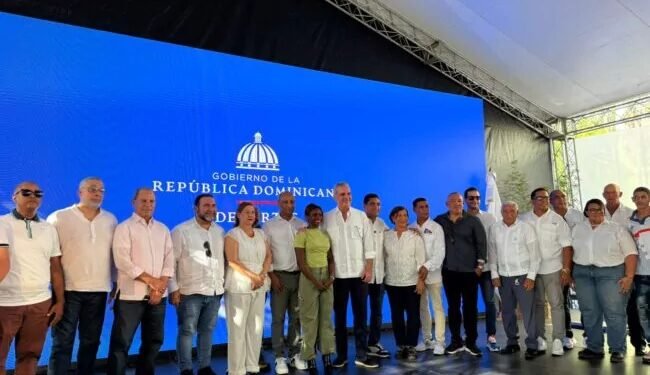 Gobierno RD invertirá $2,000 millones en obras deportivas