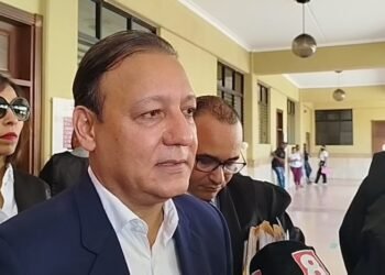 Dice por embargos a cuentas tiene muchas dificultades económicas