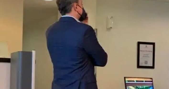 Tribunal condena a Migración por impedir salida a Jean Alain