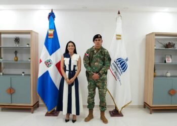 Comandante del Ejército recorre cuatro provincias de la zona fronteriza; reafirma control y seguridad de la frontera.*