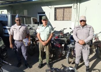 Digesset y Policía Nacional ocupan más de Cuarenta Motocicletas sin documentos y apresan conductores por manejo temerario en Dajabón