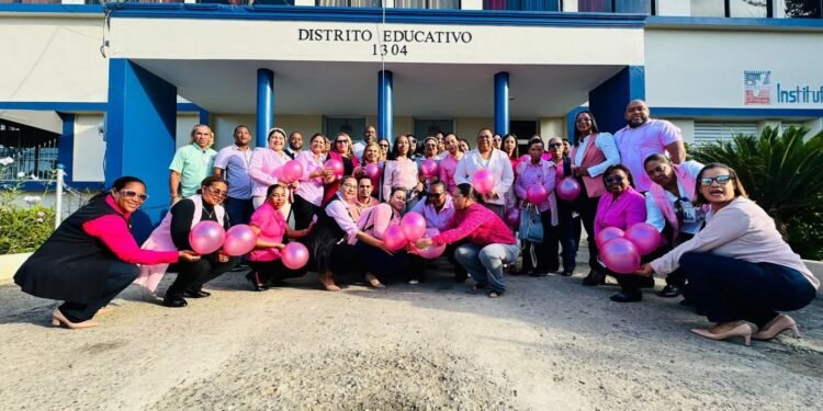 Distrito Educativo 13-04 conmemora el Día Internacional del Cáncer de Mama