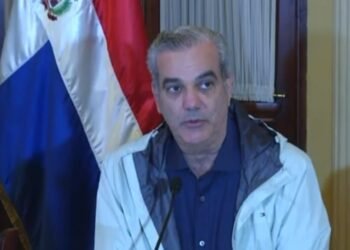 Presidente mantiene suspensión laboral y docente por tormenta Anivel nacional