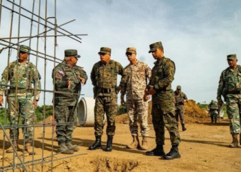 Ministro de defensa  RD supervisa frontera y se reúne con directivos Codevi