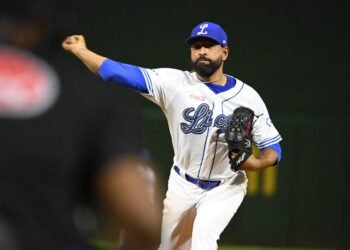Aguilas siguen líderes; Licey y Leones ganan en beisbol de RD