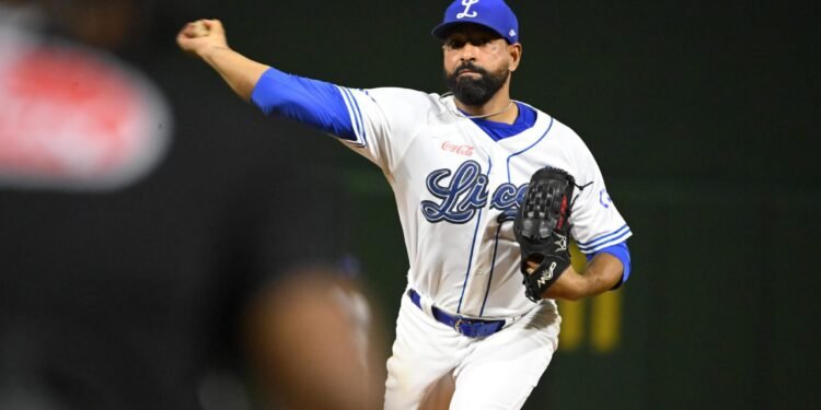 Aguilas siguen líderes; Licey y Leones ganan en beisbol de RD